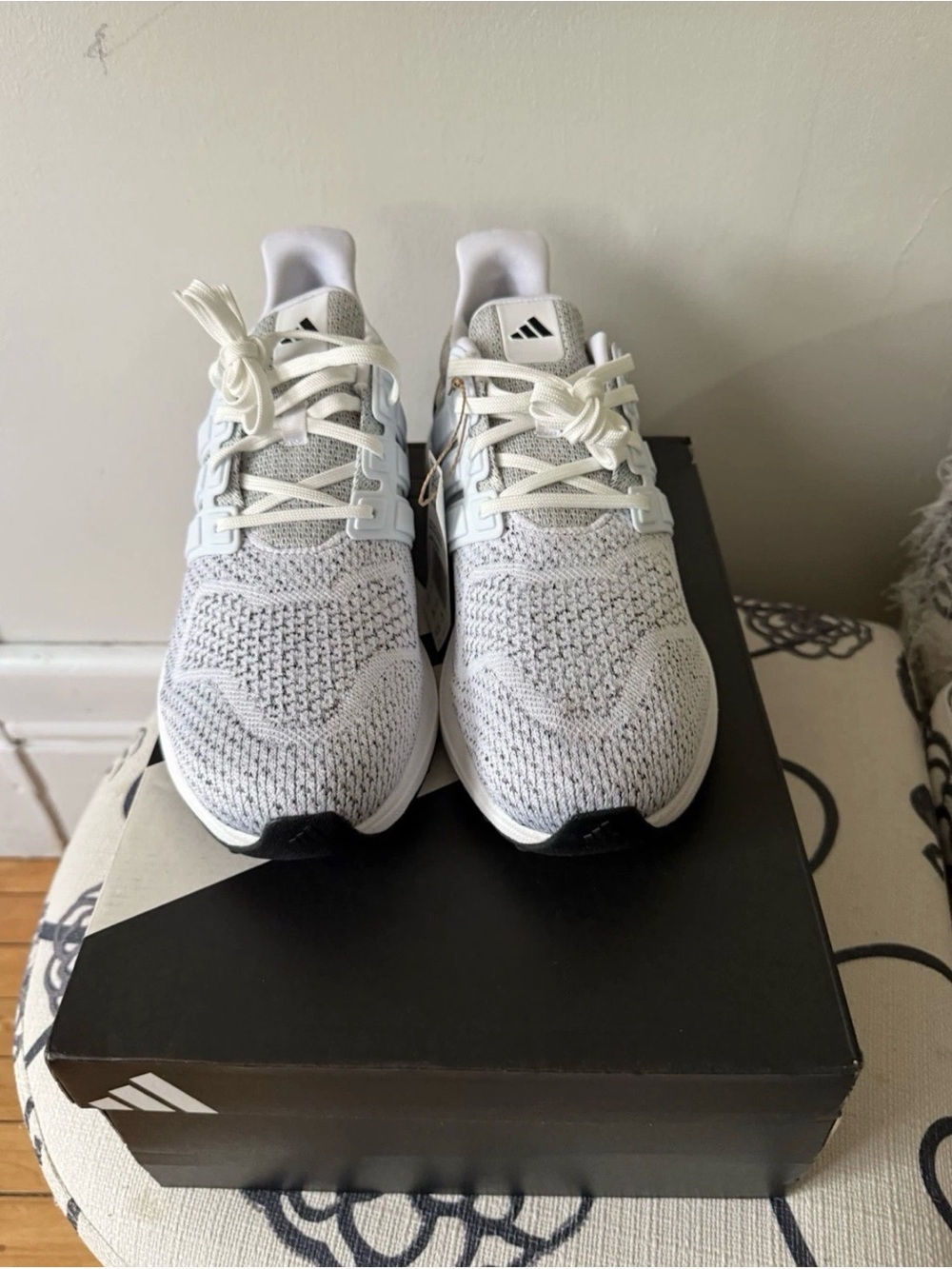 adidas UltraDream DNA JP7691 White/Black Men’s Low Top Lace Up Sneakers